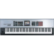 Синтезатор Roland Fantom-X8